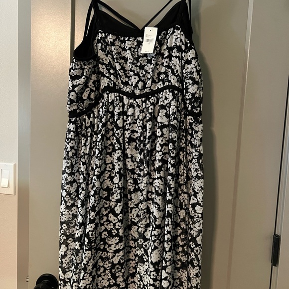 Dress new with tags lane bryant floral - Picture 5 of 6